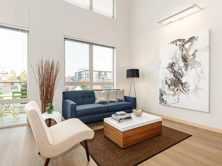 Zephyr Apartments — Photo 11