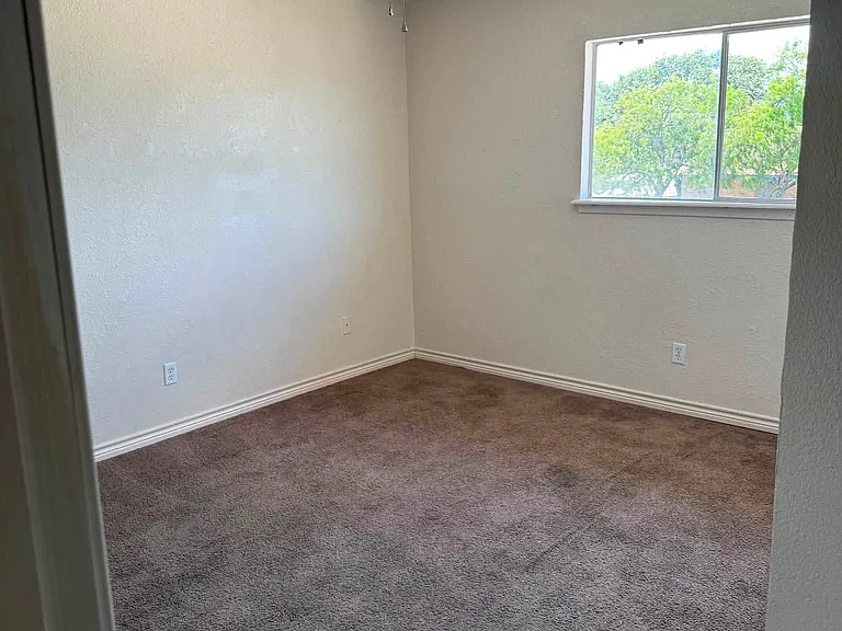 901 Quetzal St #4 — Photo 9
