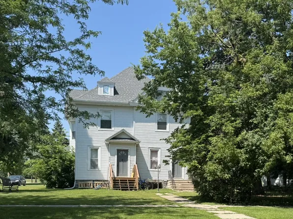 Apartments near Ottertail River in Breckenridge! Available NOW!, 305 3rd St N #3, Breckenridge, MN 56520