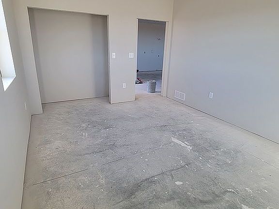 3rd image of 71422 Ventures Way