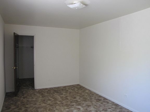 4th image of 639 Edwards Ave APT 2N