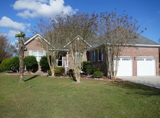 2352 Delia Dr, Elizabeth City, NC 27909
