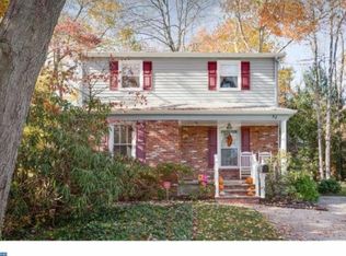 32 Edison Ave, Cherry Hill, NJ 08002