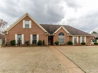 8699 Tropicana Dr N, Cordova, TN 38018