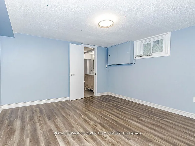 37 Warwick Rd — Photo 41