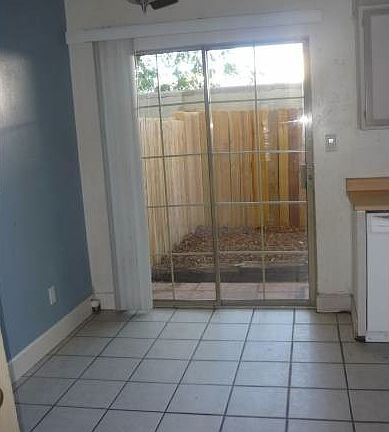 4th image of 706 Fruit Ave NW APT G