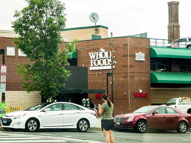 Shopping Center Nearby