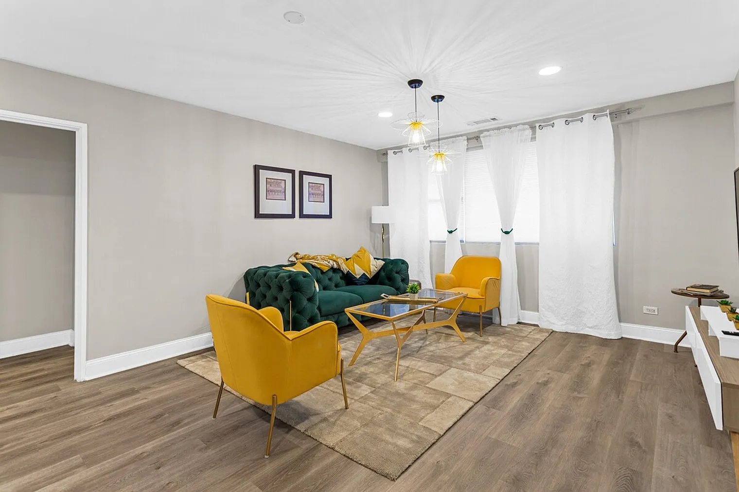 2 bed, 1.0 bath, $4,108 — Photo 1