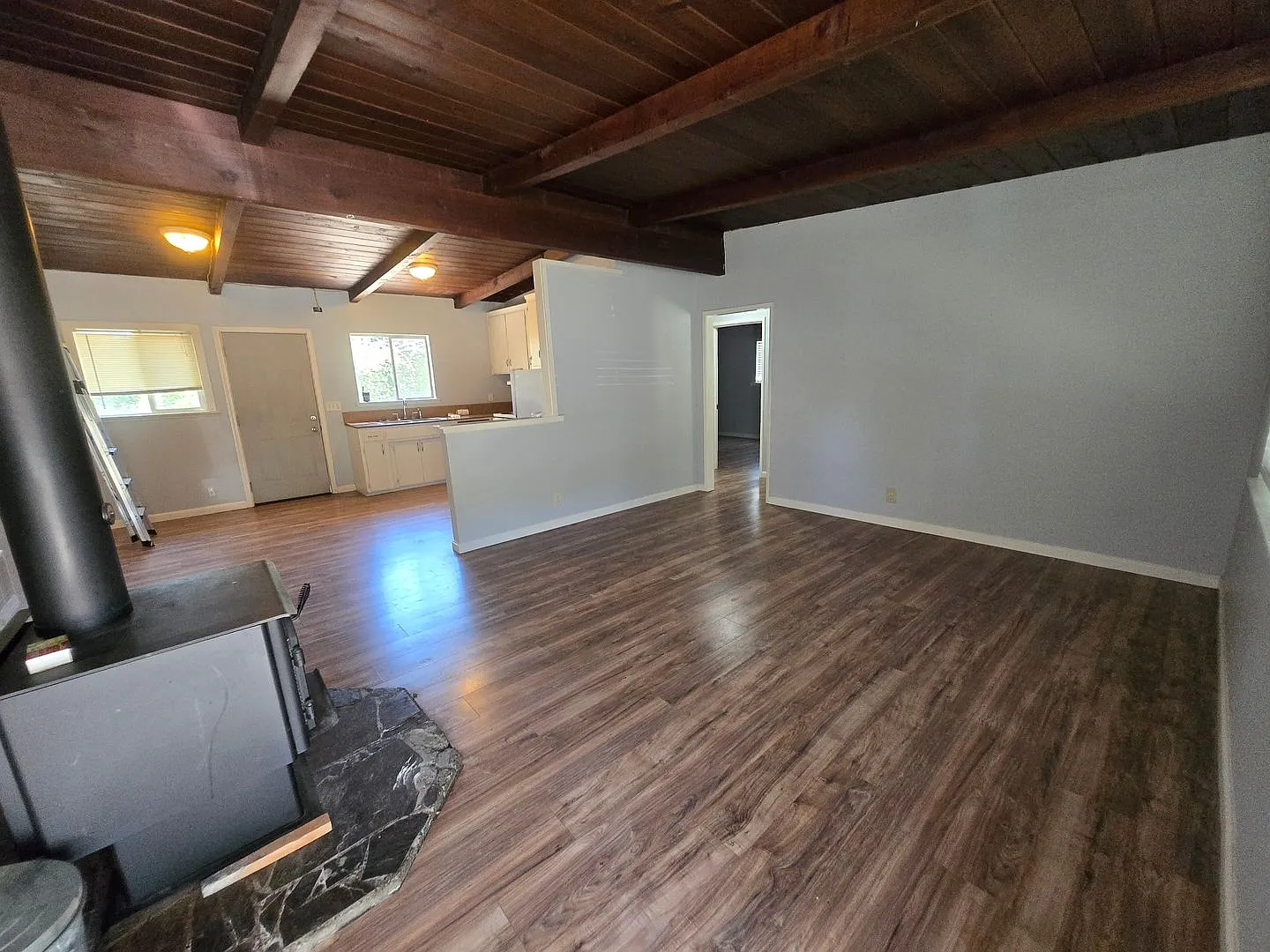 Challenged Credit Negotiable 2 Bedroom Duplex in Placerville — Photo 2