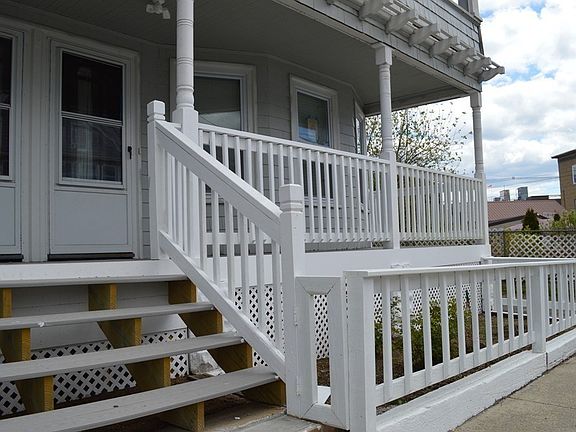 4th image of 23 Kirtland St