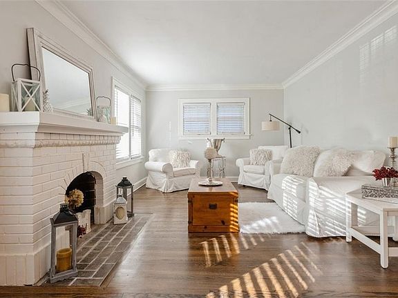 4th image of 7211 Washington St