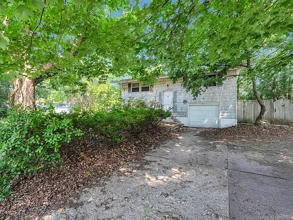 3rd image of 41 Arrowhead Lane