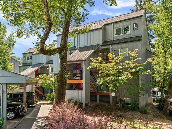 4 Touchstone Ter Unit 138, Lake Oswego, OR 97035