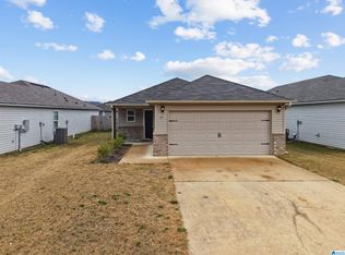 65 Jonathan Dr, Odenville, AL 35120