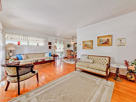 3rd image of 3800 Highland Ave