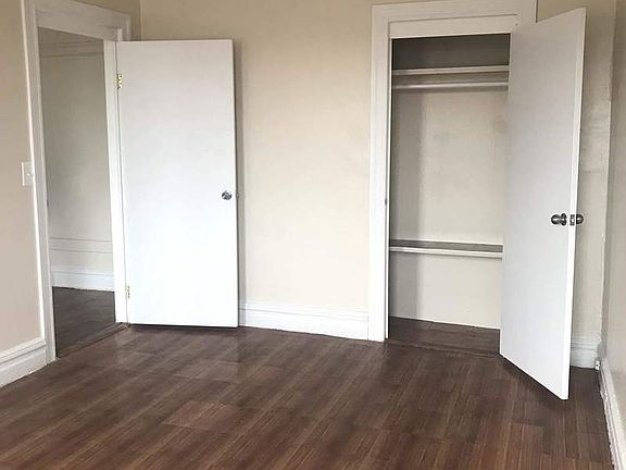 3rd image of 1704 Van Buren St APT 4C
