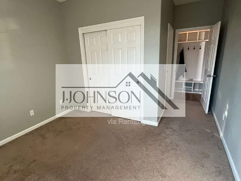 969 Monarch Ct — Photo 7