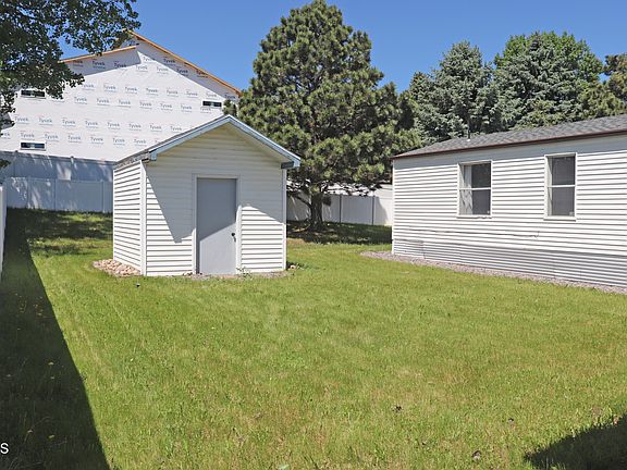 3rd image of 4510 Lafayette Dr