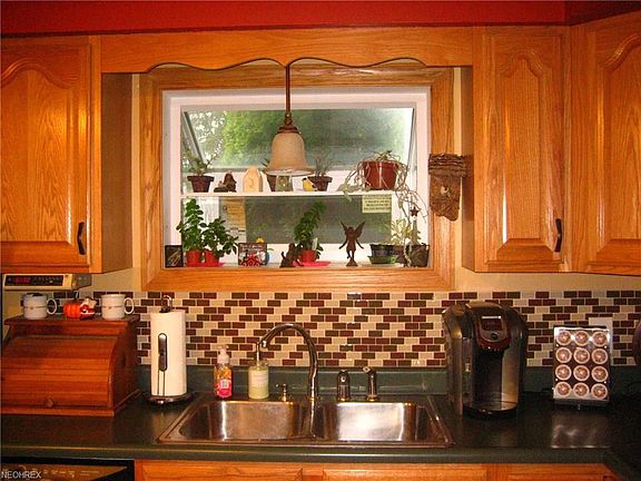 5th image of 13612 Janell Dr