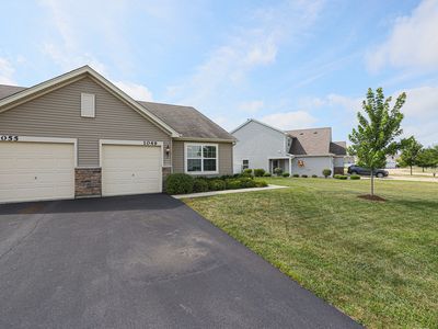 1049 Turin Dr, Hampshire, IL, 60140