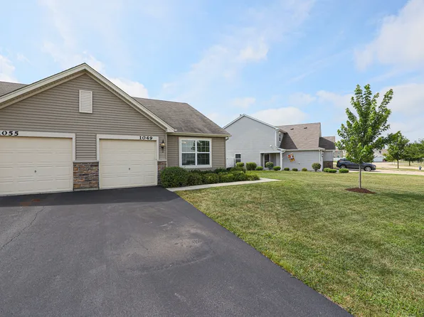 1049 Turin Dr, Hampshire, IL 60140