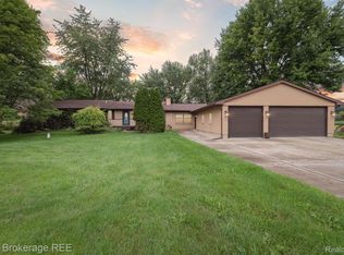 13208 Hogan Rd, Linden, MI 48451