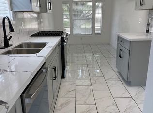 6423 Crim Ct, Houston, TX 77049