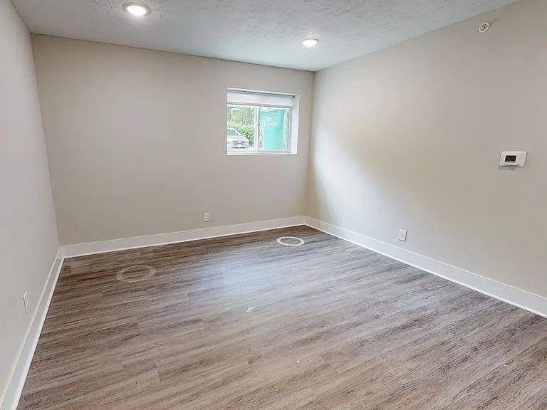 4001 Holdrege St — Photo 42