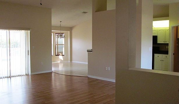 2nd image of 1242 Venetia Dr