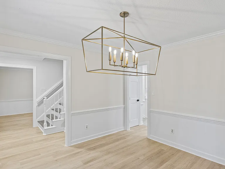 623 Elmwood Ct — Photo 24