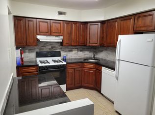 2 Sandra Rd, Voorhees, NJ 08043