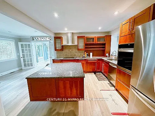 3 bed, $4,900 — Photo 2