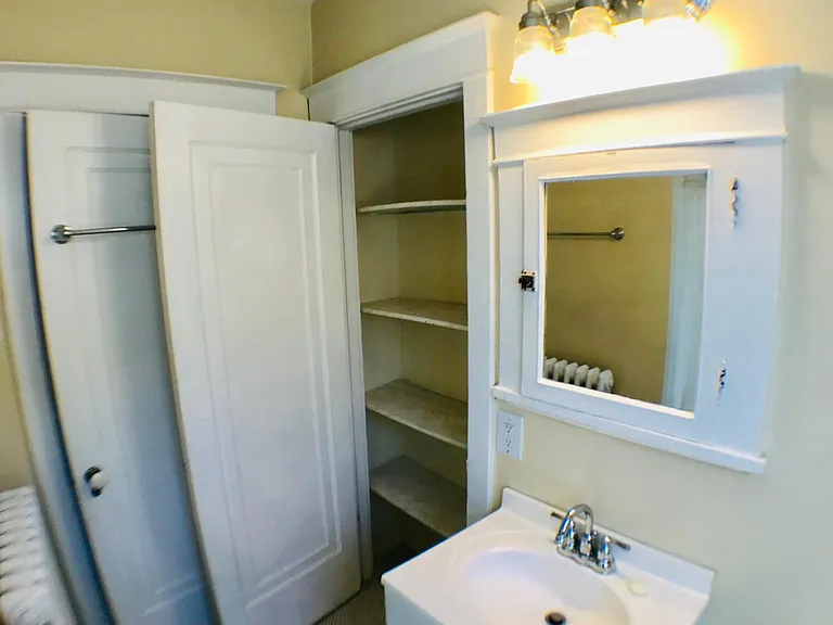 5043 Tholozan Ave #A — Photo 14