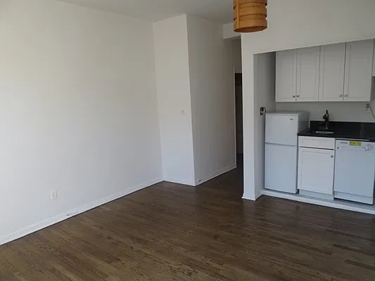 Rented by Waverly Realty Associates | media 1