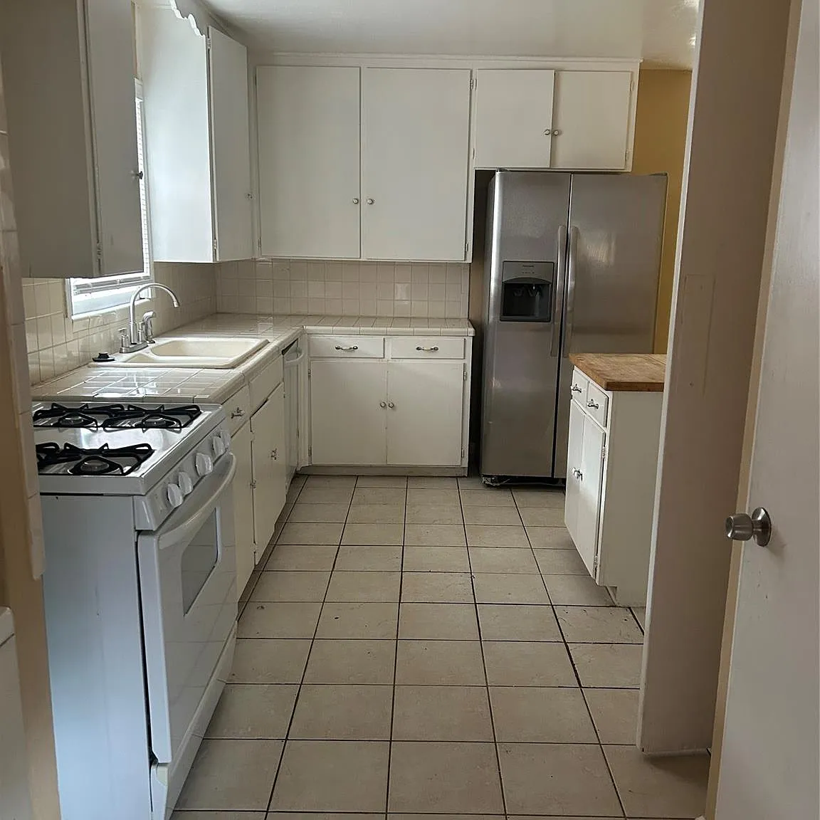 3 bed, 2.0 bath, 1751 sqft, $2,000 — Photo 4