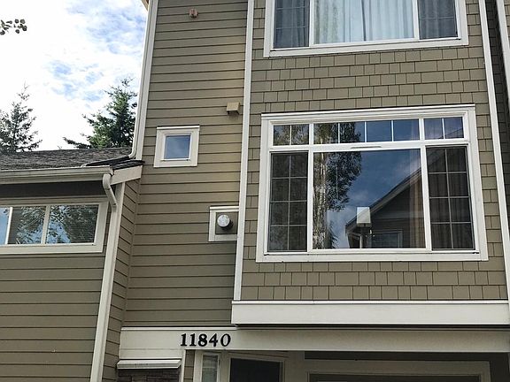2nd image of 11840 SE 4th Pl APT 301