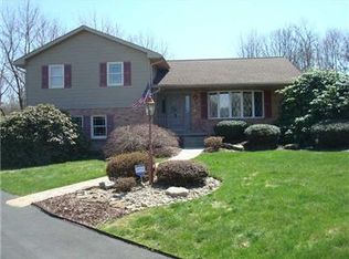 35 Carriage Rd, Greensburg, PA 15601