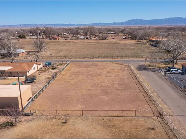 Velvet Dr, Bosque Farms, NM 87068