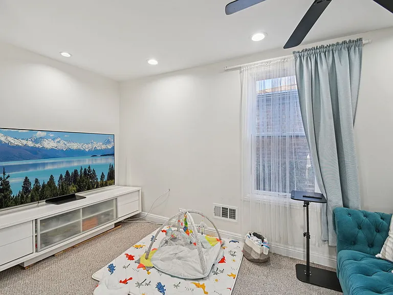 5017 N Meade Ave #CH — Photo 9