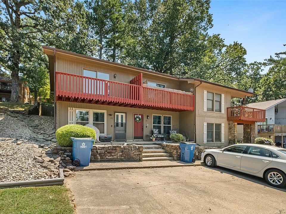 1st image of 29 Nantucket Dr