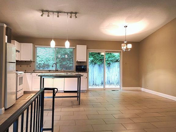 2nd image of 6101 Janmer Ln
