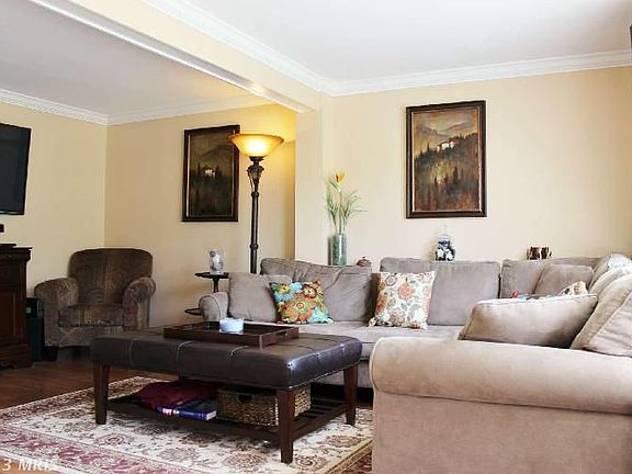 3rd image of 12963 Augustus Ct