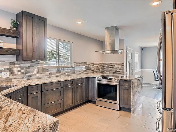 2nd image of 2201 S Knox Ct