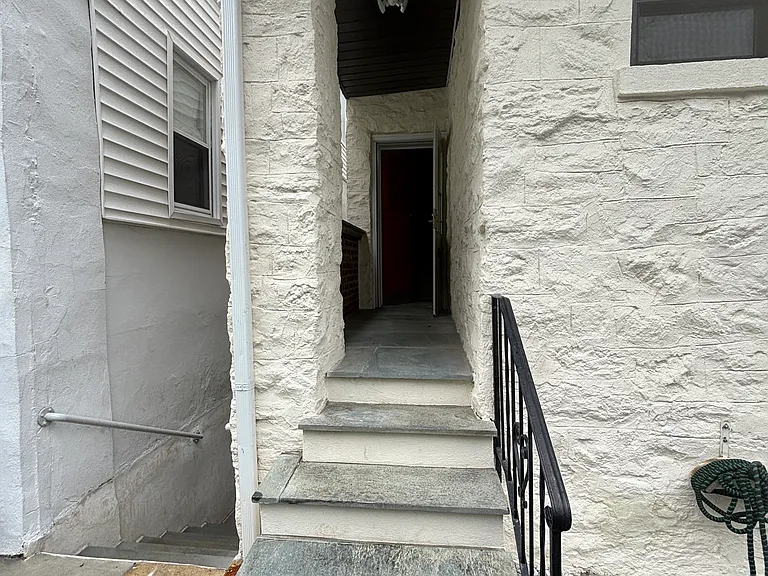 76 Lake Ave — Photo 19