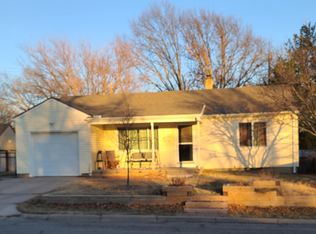 1208 Starkey St, Augusta, KS 67010