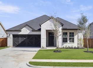 2462 Pebble Bank Ln, Midlothian, TX 76065