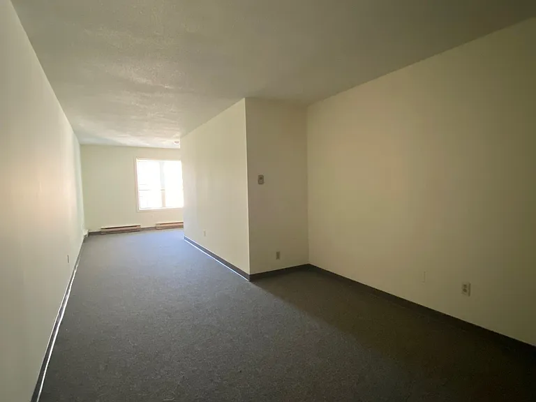 Summit Place Apartments — Photo 11