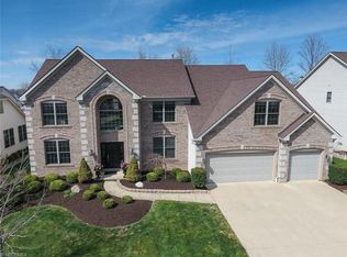 20472 Kelsey Ln, Strongsville, OH 44149