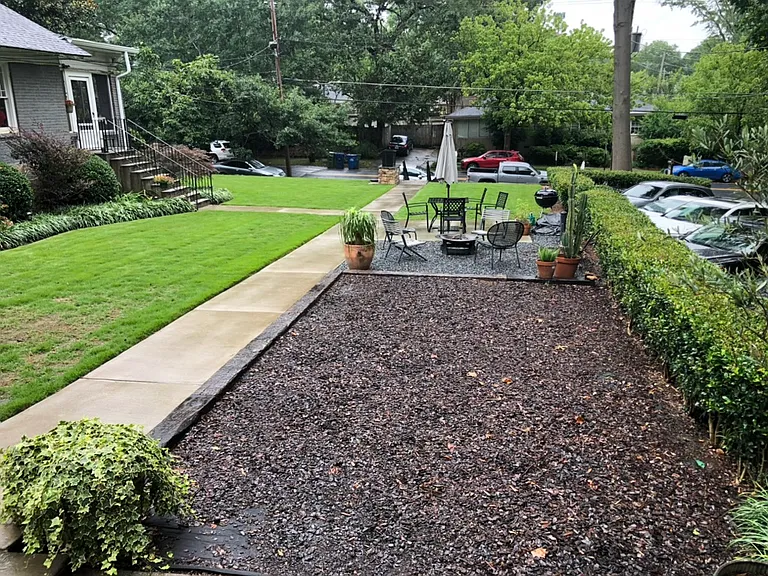 1350 N Morningside Dr NE — Photo 11