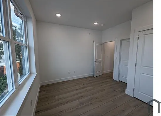 147 N Gross St #2 — Photo 8